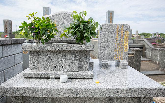 墓石建立